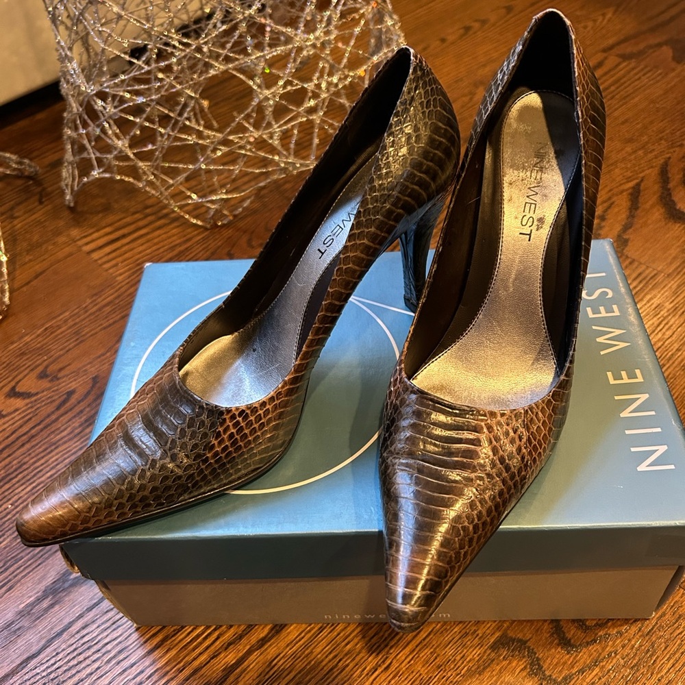 Nine West Dark Brown Textured Heels